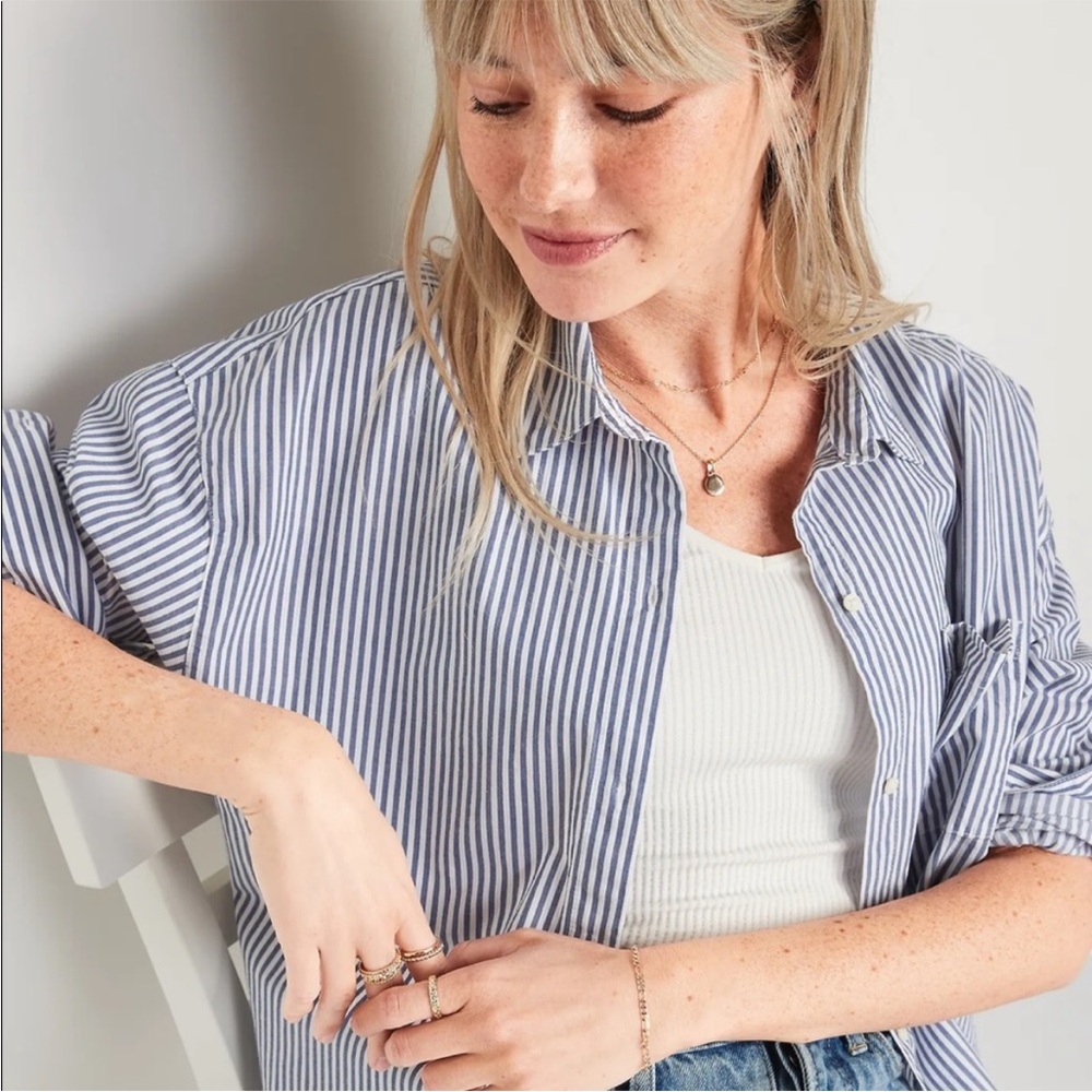 💙Old Navy Medium The Boyfriend Shirt Blue & White Striped Shirt - Picture 9 of 10